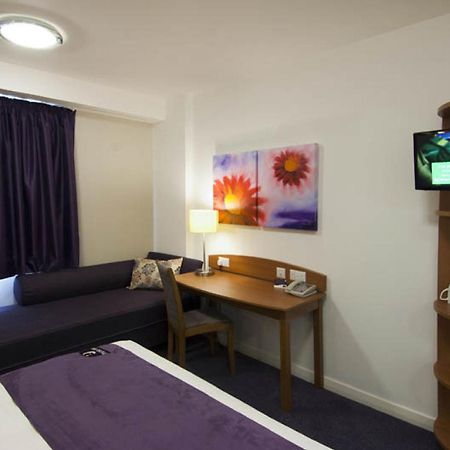 Premier Inn Dover East Exterior foto